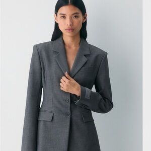 Standout Blazer - (Re)ssential